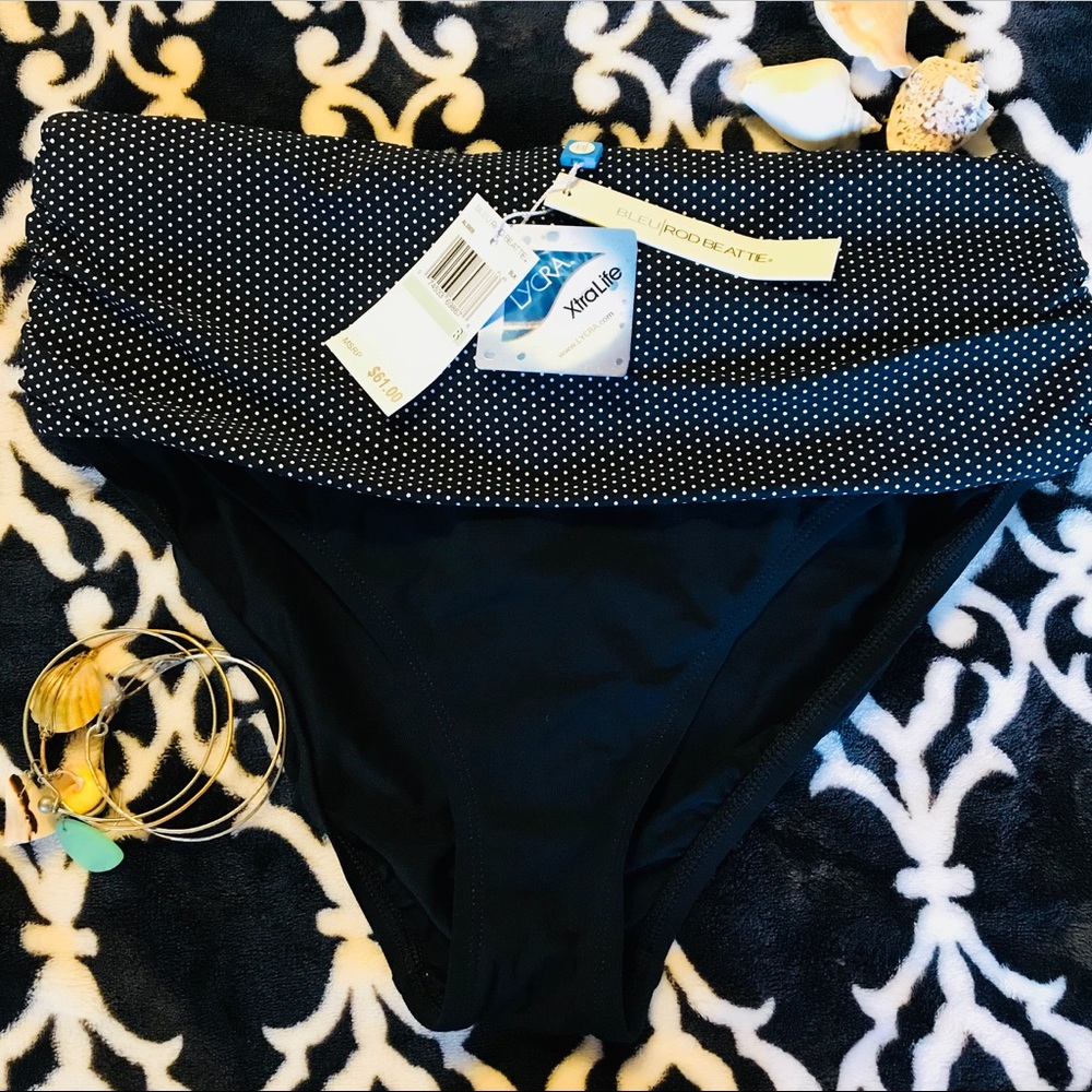NWT tiny polka dot swim bottom🌺